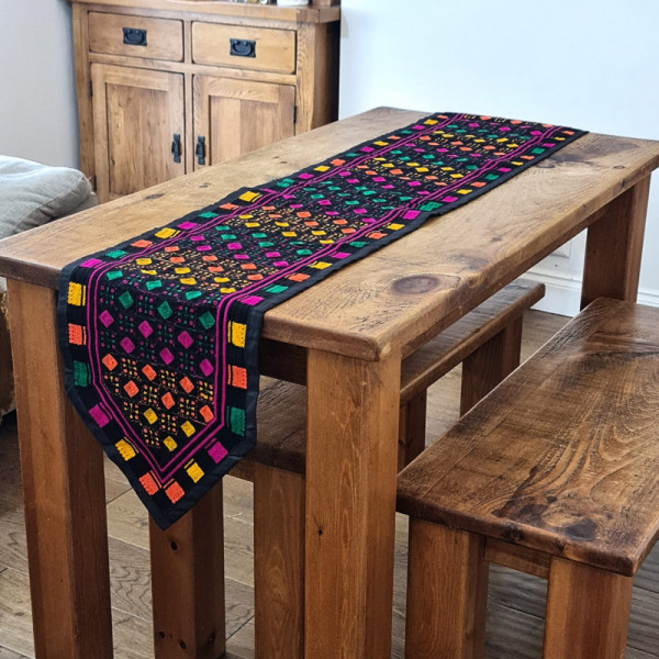 Camino de mesa bordado - Camino de mesa Sindhi Rilli hecho a mano, mantel, comedor de Halloween, arte de patchwork, regalo