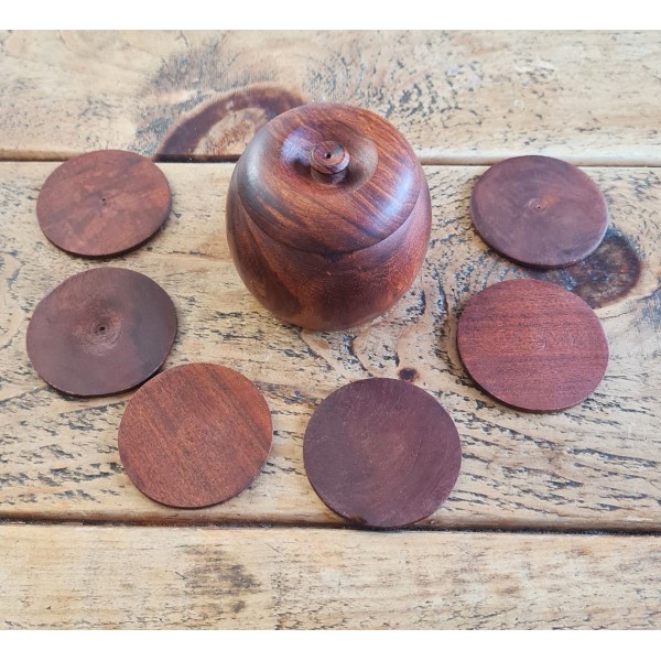 Round Wooden Cup Coasters, Table Decor, Hand-Carved, Natural, Gift