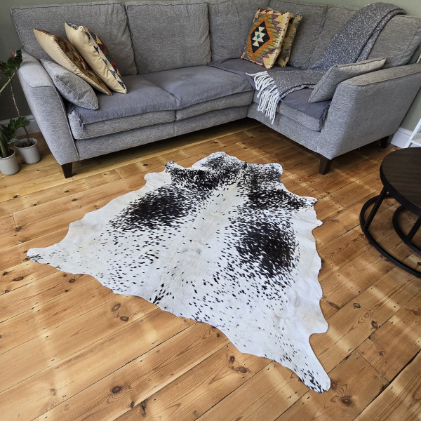 EXOTIC COWHIDE RUG - White and Brown Cowhide Rug, Cow Skin Rug, Leather Rug Decor, Floor Cow Rug, Animal Skin Rug