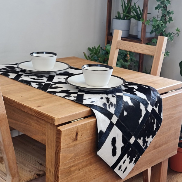 Cowhide table runner / Genuine Leather table runner / Table Top / Chemin de table en peau de vache